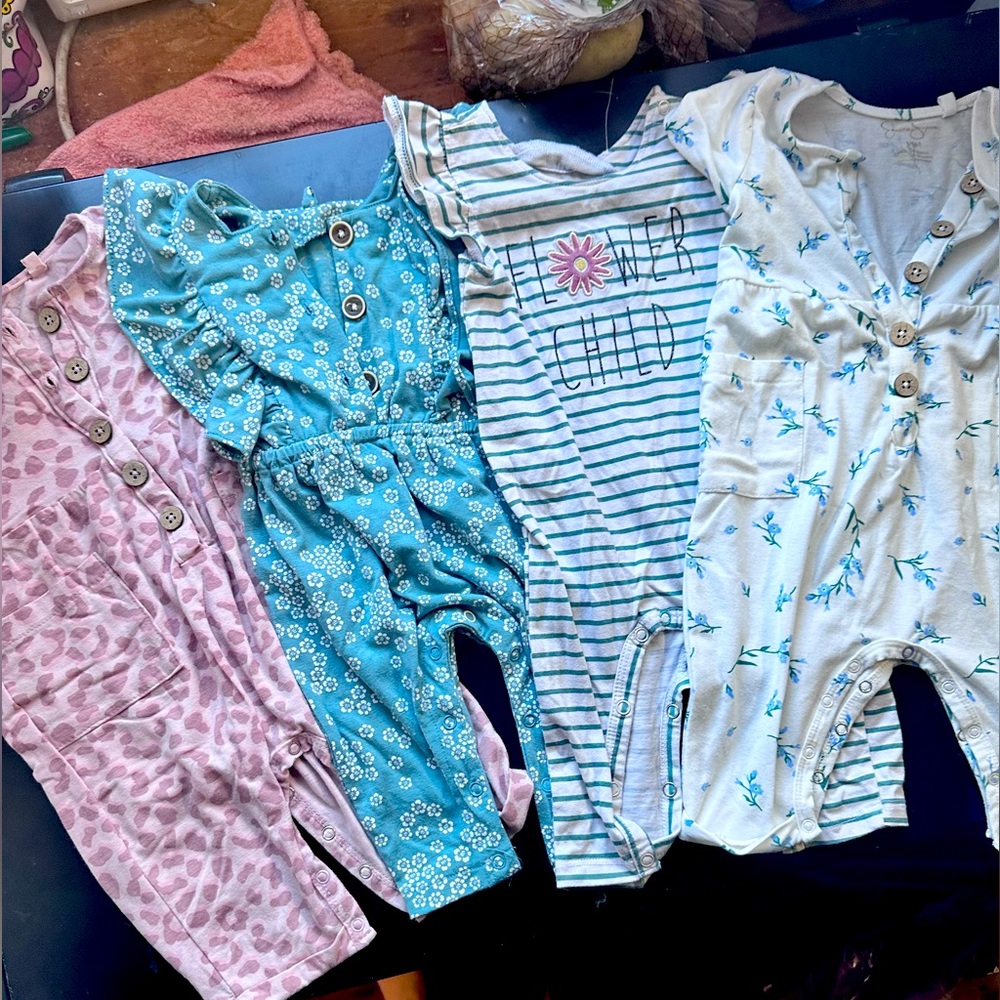 Jessica Simpson body suit lot